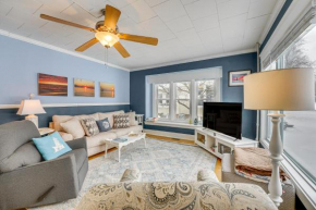 Ludington Home with 6 Bicycles Less Than 1 Mi to Beach!